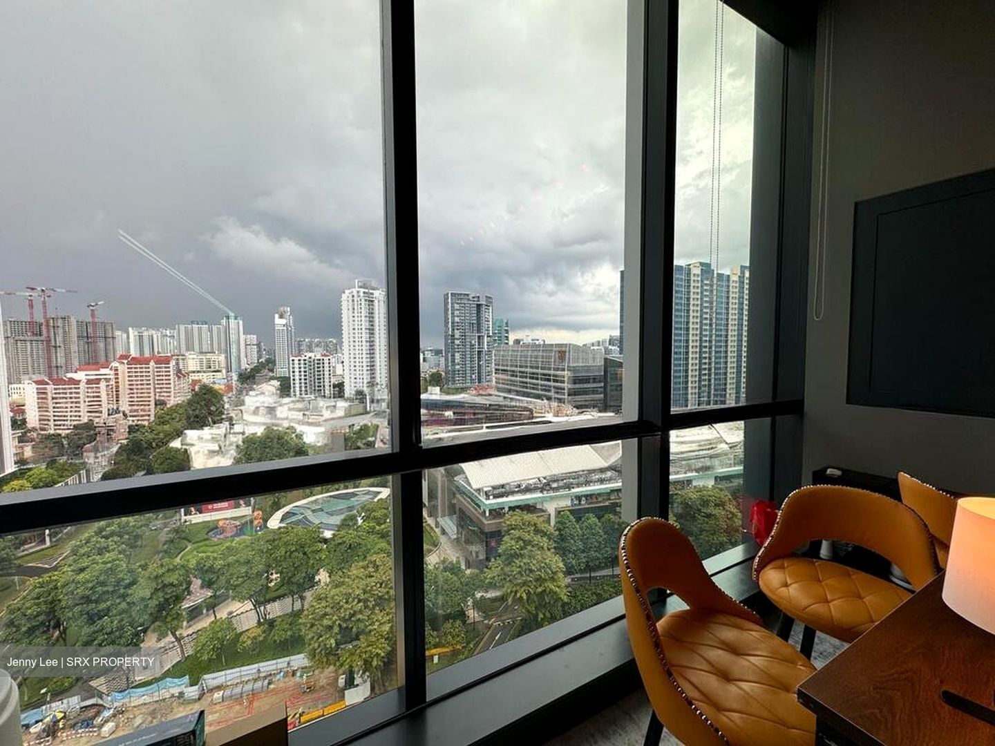 Centrium Square (D8), Office #517607211